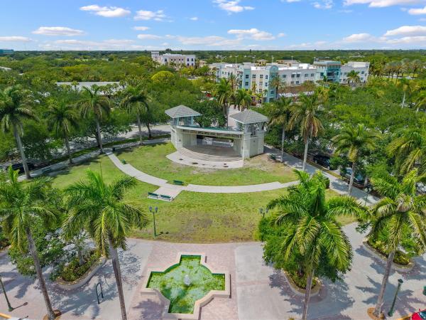 Village At Abacoa, 1203 Town Center Dr #313, Jupiter, Florida 33458, image 1