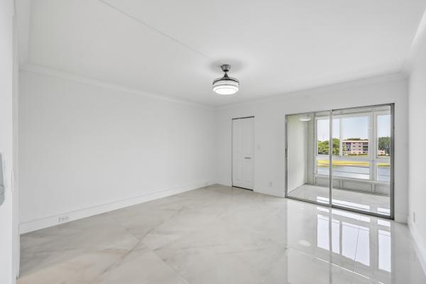 Portofino Village, 3204 Portofino Pt #B4, Coconut Creek, Florida 33066, image 2