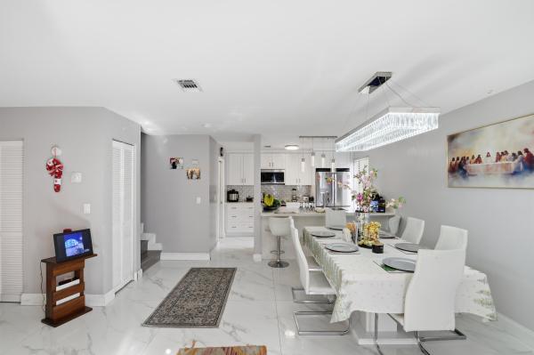 Woodlake Village Townhomes, 4260 NW 114th Ter #60, Coral Springs, Florida 33065, image 3