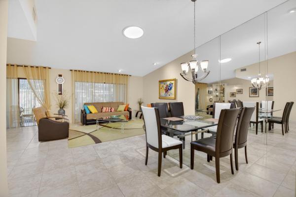 The Villas Of Waterberry, 10911 Lake Front Pl, Boca Raton, Florida 33498, image 3