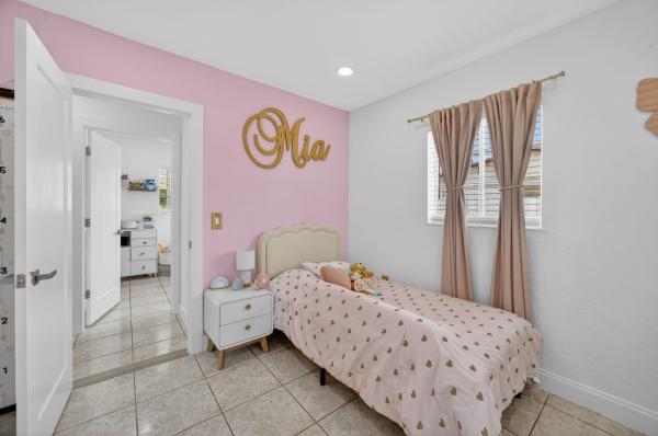 11751 SW 185th Ter, Unincorporated Dade County, Florida 33177, image 1