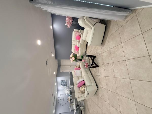 Riverview, 435 SE Asbury Ln, Port St. Lucie, Florida 34983, image 2