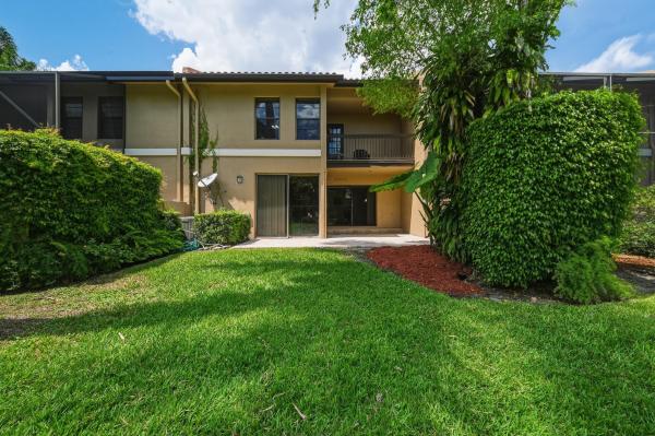 Las Brisas, 22068 Las Brisas Cir, Boca Raton, Florida 33433, image 1