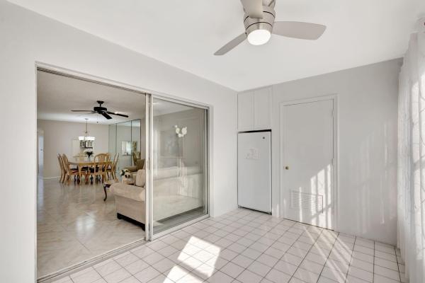 104 Plymouth M, West Palm Beach, Florida 33417, image 2