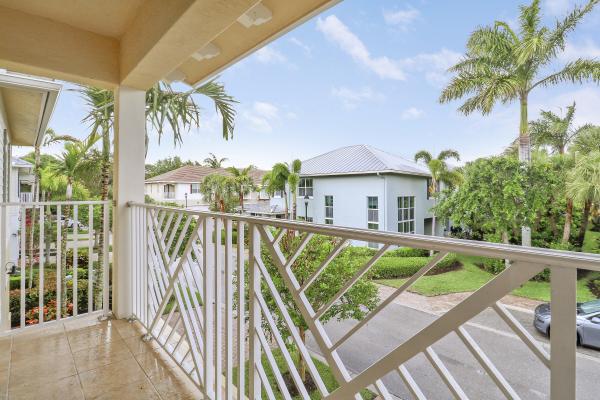 Hampton Cay, 5242 Cambridge Ct, Palm Beach Gardens, Florida 33418, image 2