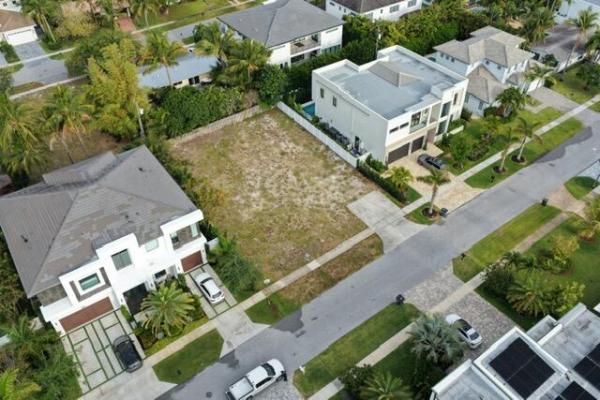 Boca Villas, 1001 NE 3rd Ave, Boca Raton, Florida 33432, image 2