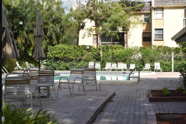 Greenglades, 8415 Forest Hills Dr #305, Coral Springs, Florida 33065, image 1