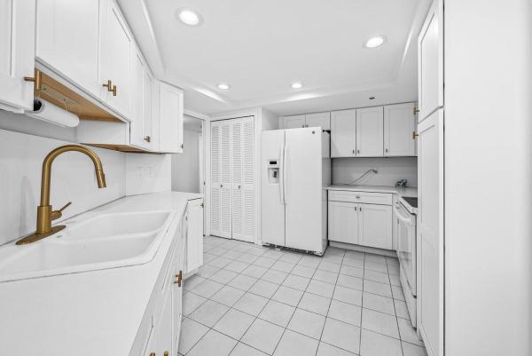 Concordia East, 3560 S Ocean Blvd #809, South Palm Beach, Florida 33480, image 2