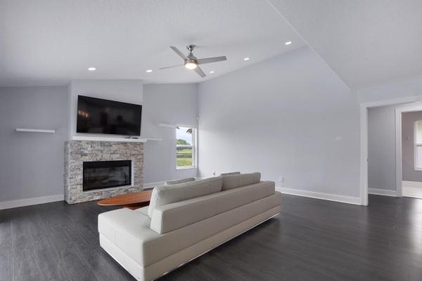 Glengary, 2 Old Fence Rd, Palm Beach Gardens, Florida 33418, image 2
