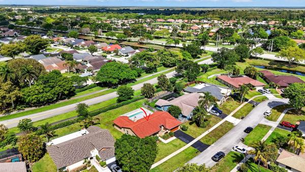 Indian Head At Loggers Run, 20876 Sugarloaf Ln, Boca Raton, Florida 33428, image 2