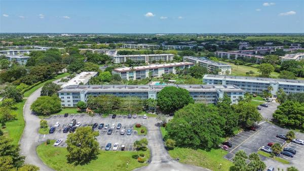 Victoria Village, 2804 Victoria Way #C3, Coconut Creek, Florida 33066, image 1