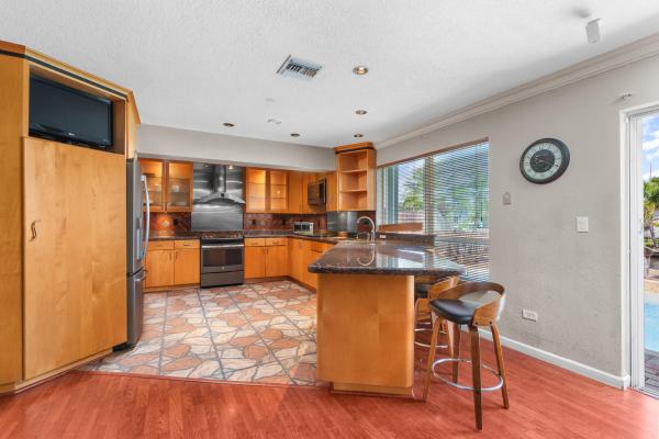 Cypress Harbor, 101 SE 14th St, Pompano Beach, Florida 33060, image 2