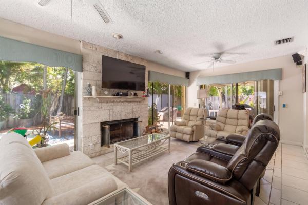 Palm Beach Shores Residential, 1166 Beach Rd, Palm Beach Shores, Florida 33404, image 3