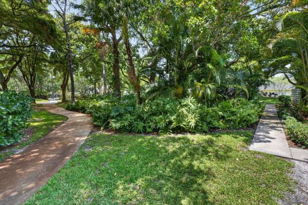 Glenwood Townhomes, 527 5th Ter, Palm Beach Gardens, Florida 33418, image 1