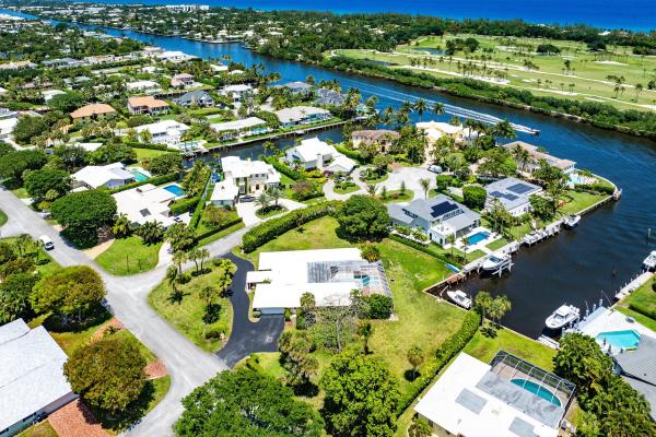 Place Au Soleil, 920 Emerald Row, Gulf Stream, Florida 33483, image 1