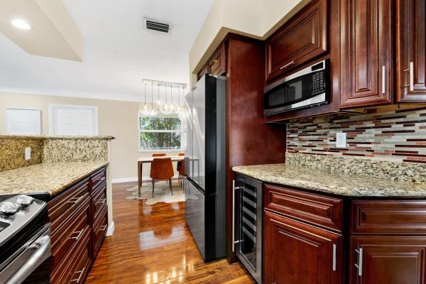 The Cove, 806 SE 9th Ave, Deerfield Beach, Florida 33441, image 3