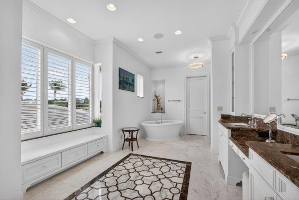 Old Palm Golf Club, 11117 Green Bayberry Dr, Palm Beach Gardens, Florida 33418, image 1