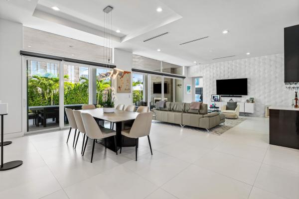 Hypoluxo Island, 823 W Oyster Ln, Lantana, Florida 33462, image 1