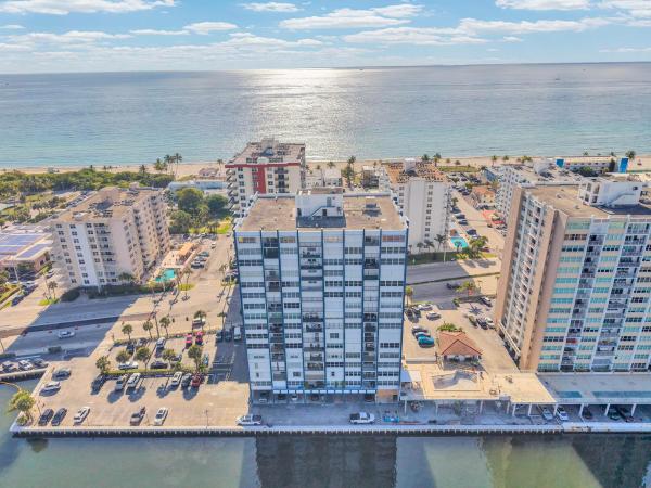 Trafalgar Towers, 1400 S Ocean Dr #1702, Hollywood, Florida 33019, image 1