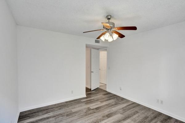 South Lake At Dos Lagos, 12 Via De Casas Sur #101, Boynton Beach, Florida 33426, image 3