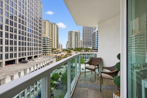 350 Las Olas Place, 350 SE 2nd St #1030, Fort Lauderdale, Florida 33301, image 2