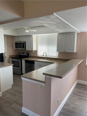 3442 NE Causeway Blvd #401, Fort Pierce, Florida 34957, image 2