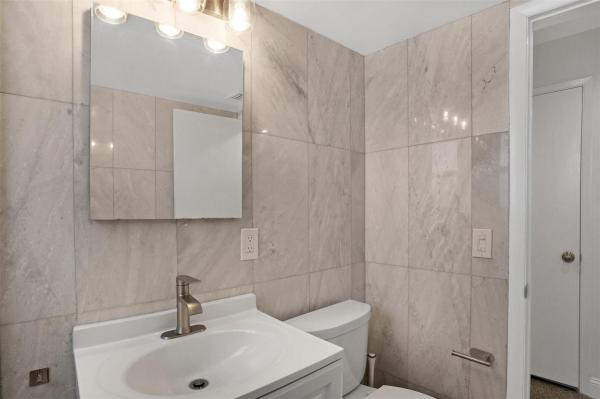 Beach Breeze, 625 Orton Ave #18, Fort Lauderdale, Florida 33304, image 3