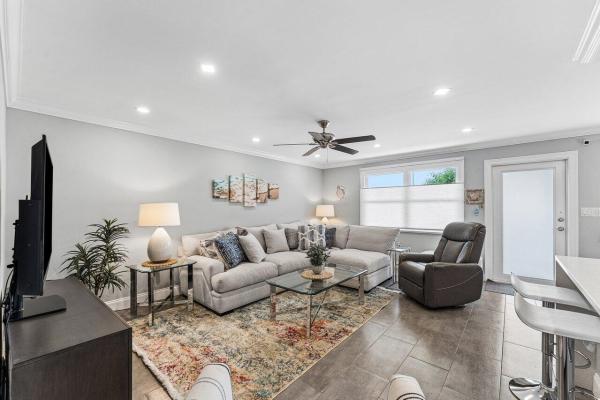 Farnham, 1027 Farnham O, Deerfield Beach, Florida 33442, image 2