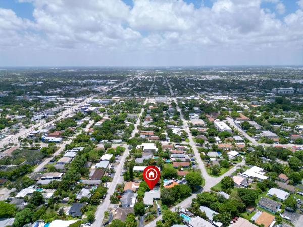 1680 NE 34th Ln #B, Oakland Park, Florida 33334, image 1