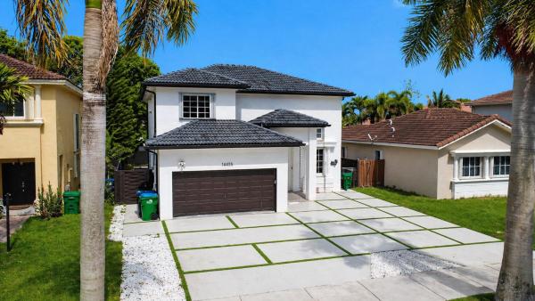 14455 SW 158th Path, Unincorporated Dade County, Florida 33196, image 1