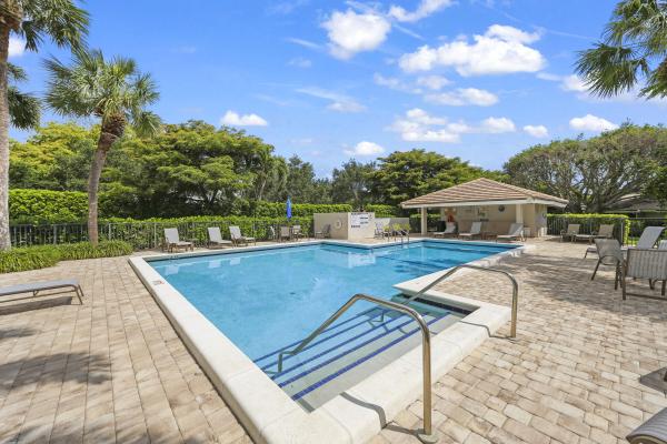 Windward Village At Jonathan's Landing, 3660 Freshwater Dr, Jupiter, Florida 33477, image 2