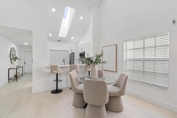 Windwood, 441 Ashwood Pl, Boca Raton, Florida 33431, image 2