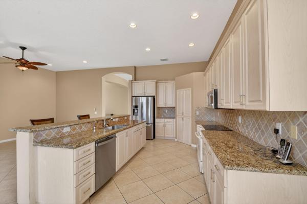 Valencia Shores, 9881 Casa Mar Dr, Lake Worth, Florida 33467, image 1