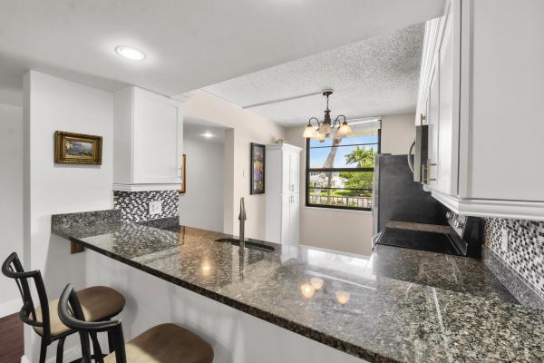Whitehall, 3716 Whitehall Dr #202, West Palm Beach, Florida 33401, image 2