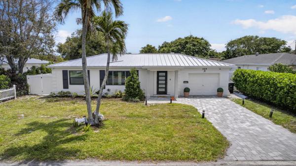 Homewood, 326 Alhambra Pl, West Palm Beach, Florida 33405, image 1