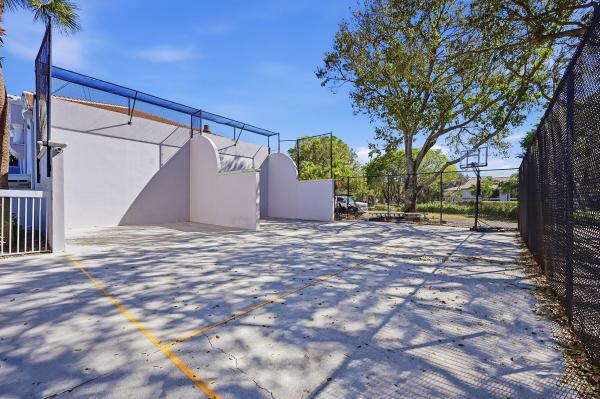 5379 Verona Dr #H, Boynton Beach, Florida 33437, image 2