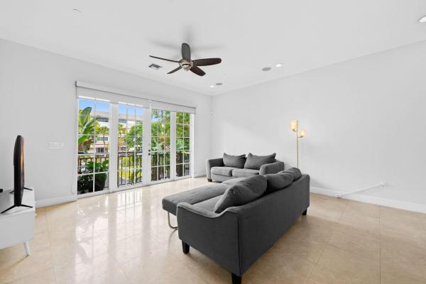 Villa Tuscany, 500 SE 7th St #105, Fort Lauderdale, Florida 33301, image 3