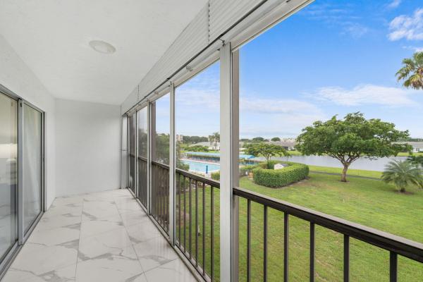 Huntington Lakes 2, 6936 Huntington Ln #302, Delray Beach, Florida 33446, image 1