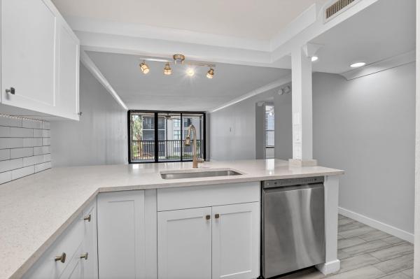 Boca Bayou, 8 Royal Palm Way #2030, Boca Raton, Florida 33432, image 1