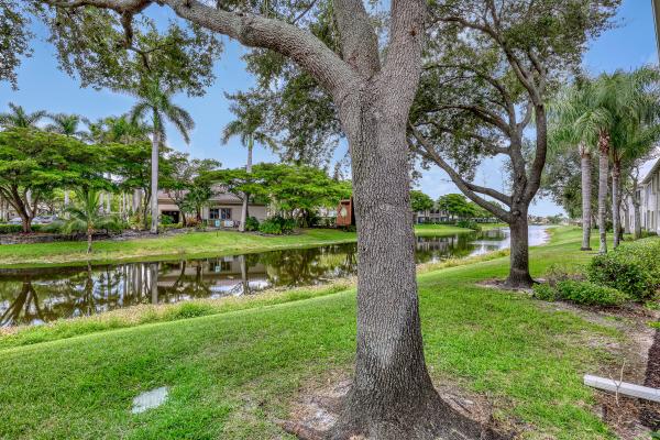 2149 Wingate Bnd, Wellington, Florida 33414, image 2