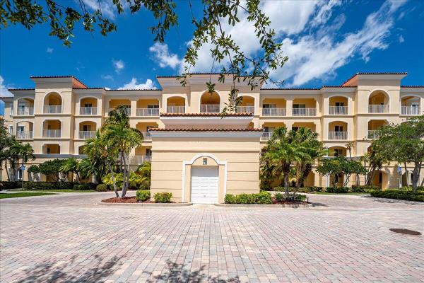 Harbour Isle West, 18 W Harbour Isle Dr #102, Fort Pierce, Florida 34949, image 1