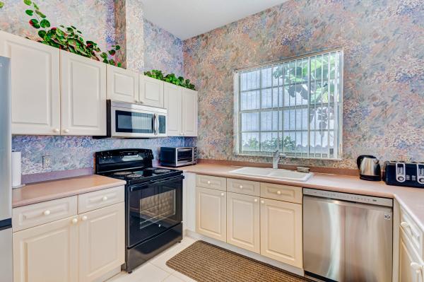 Augusta Pointe, 919 Augusta Pointe Dr, Palm Beach Gardens, Florida 33418, image 2