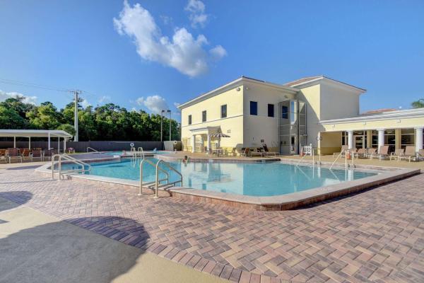 149 Hastings I, West Palm Beach, Florida 33417, image 2