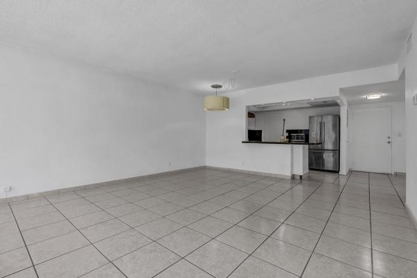 Rocaille, 1965 S Ocean Blvd #202, Lauderdale By The Sea, Florida 33062, image 2