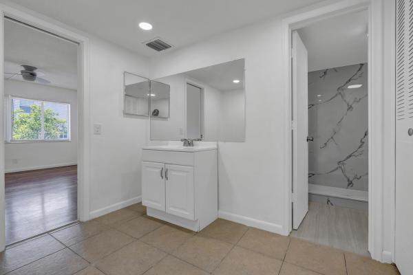 Rocaille, 1965 S Ocean Blvd #202, Lauderdale By The Sea, Florida 33062, image 1