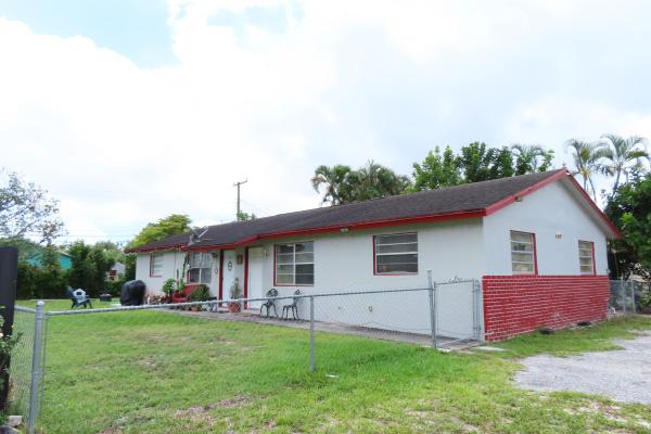 Plantation Village, 1604 Meridian Rd #B, West Palm Beach, Florida 33417, image 2