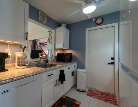 Palm Beach Leisureville, 119 SW 9th St, Boynton Beach, Florida 33426, image 1