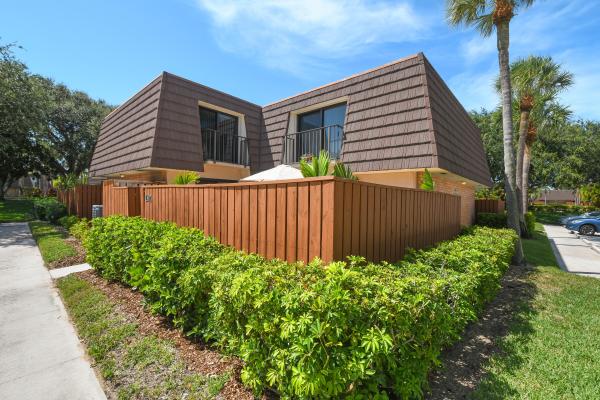 The Lakes At The Bluffs, 1603 16th Ct, Jupiter, Florida 33477, image 2