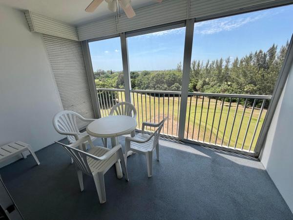 Palm-Aire Country Club 1, 3150 N Palm Aire Dr #804, Pompano Beach, Florida 33069, image 1