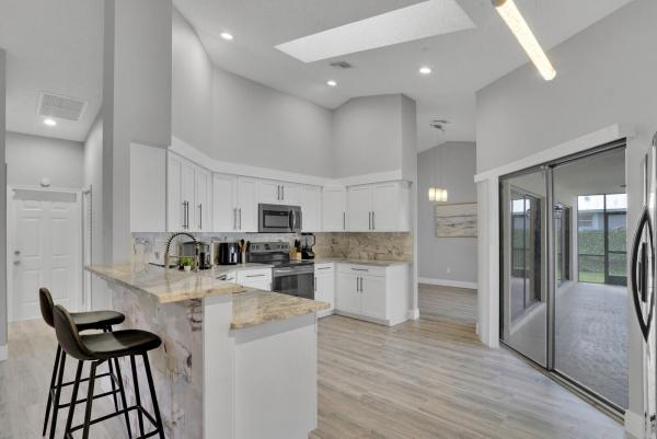 Sugar Pond Manor, 13834 Geranium Pl, Wellington, Florida 33414, image 3
